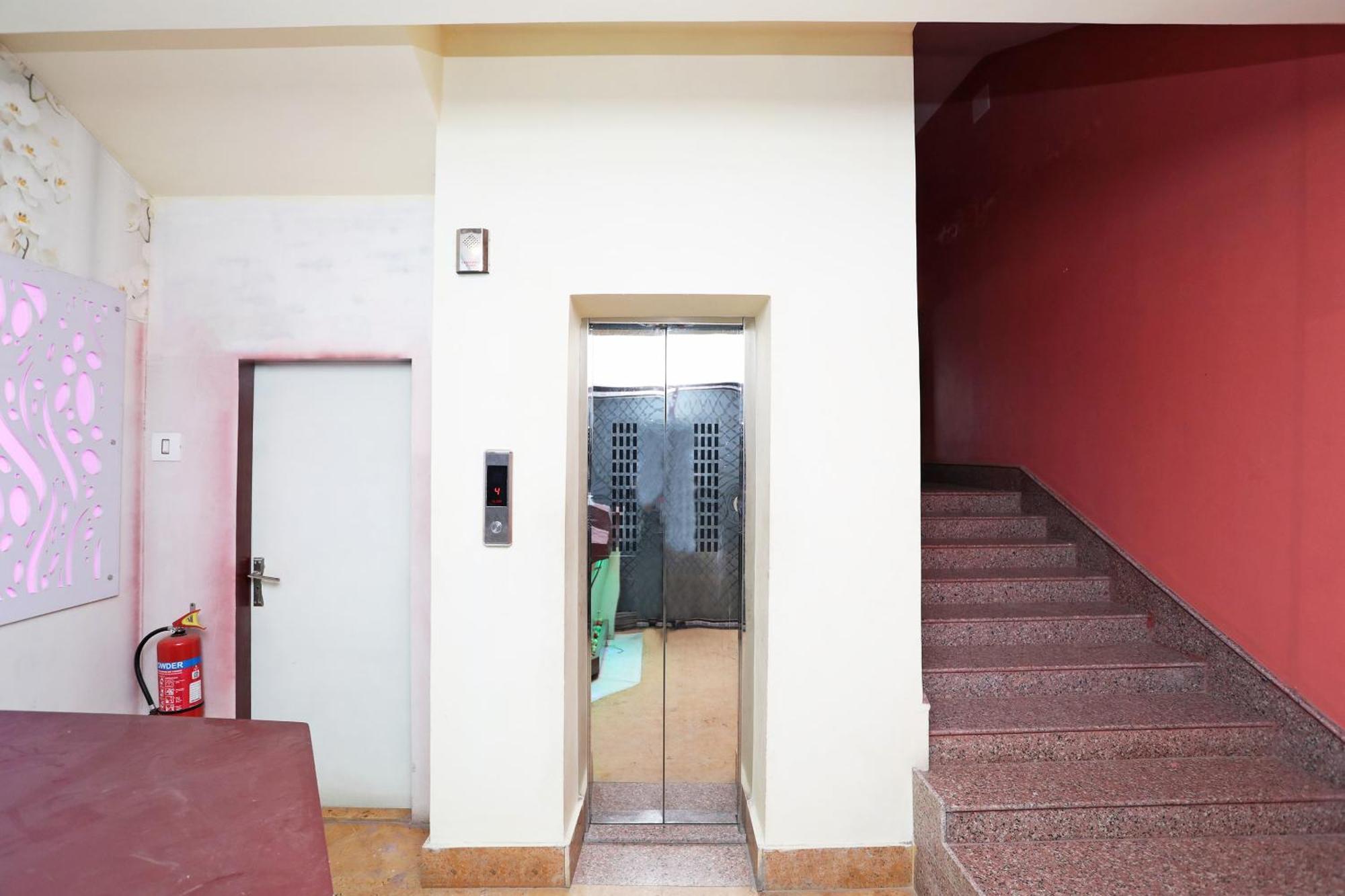 Hotel O Imperial Guest House Barasat Extérieur photo